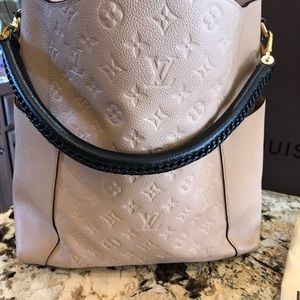 Louis Vuitton Purse